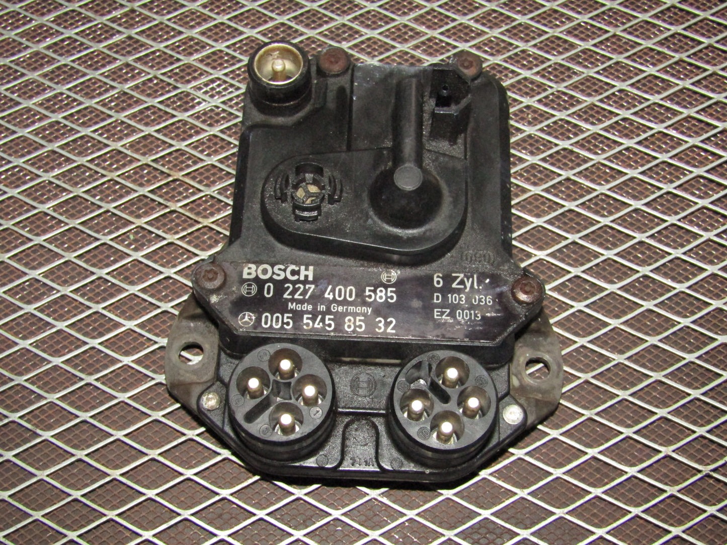 86-93 Mercedes Benz 300E OEM Ignition Control Module Igniter 0 227 400 585