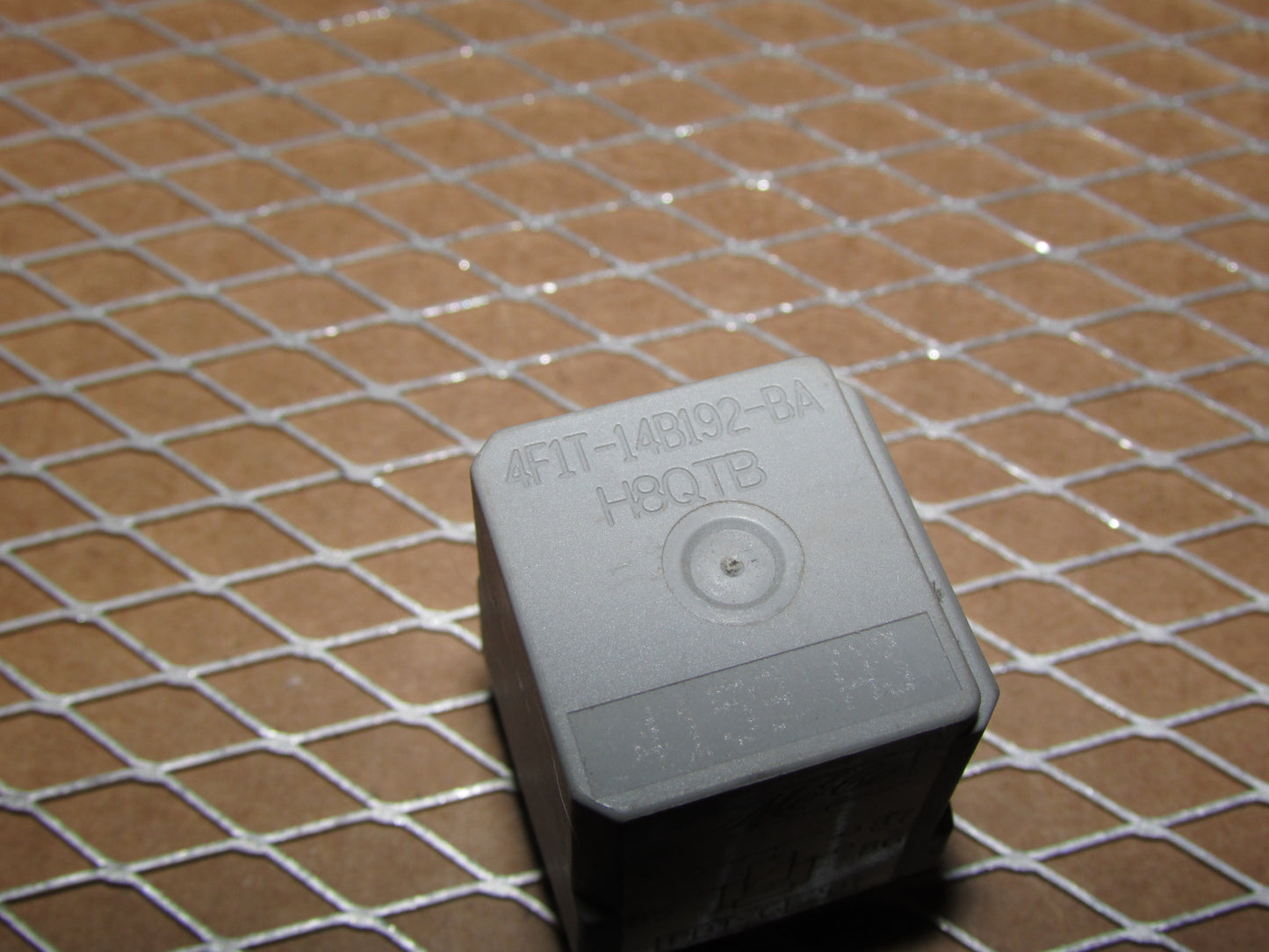 Ford Relay 4F1T-14B192-BA