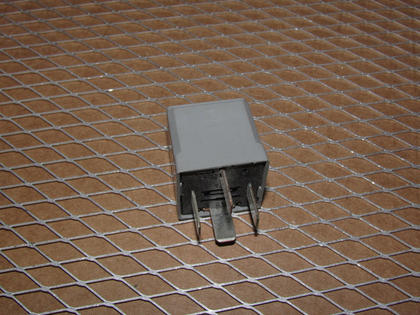 Ford Relay 4F1T-14B192-BA