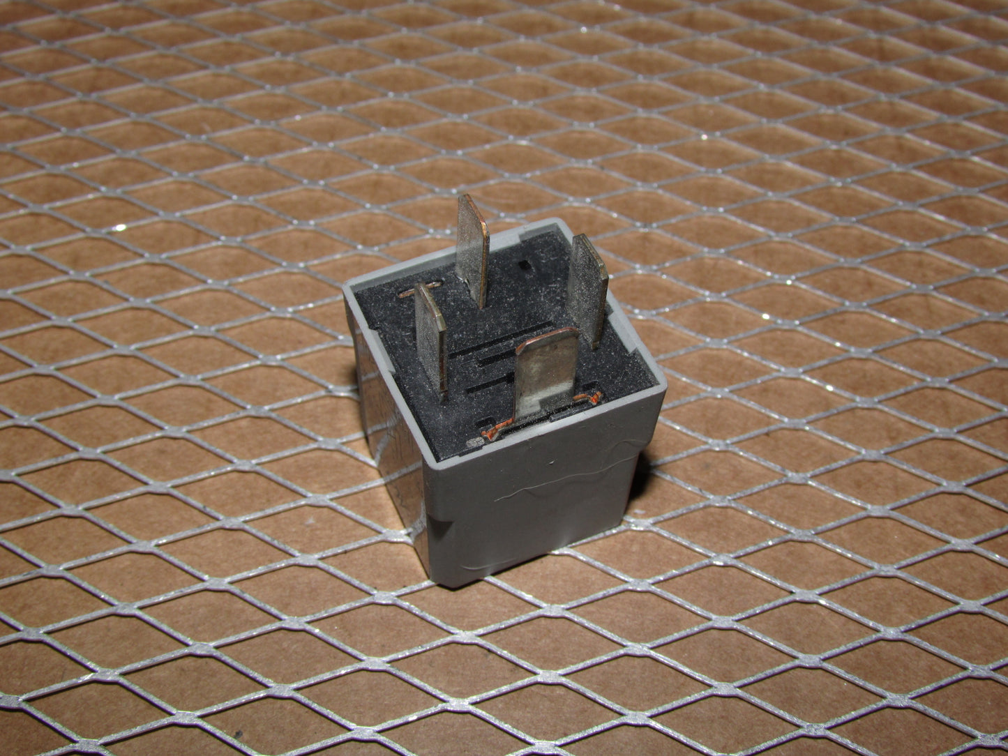 Ford Relay 4F1T-14B192-BA