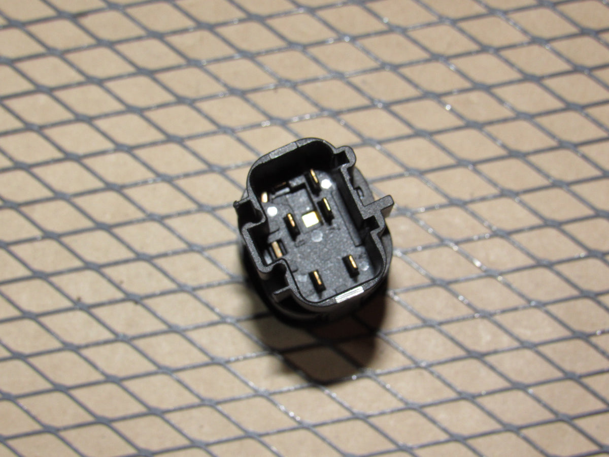 01 02 03 04 05 06 07 Ford Escape OEM Rear Defroster Switch