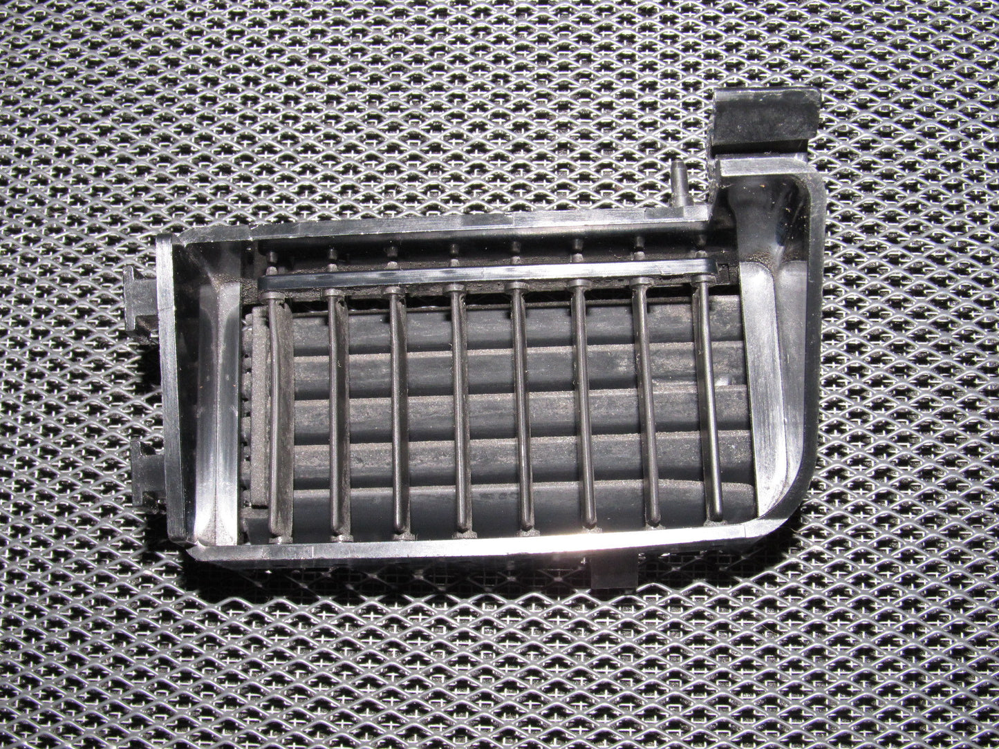 88 89 Honda CRX OEM Dash A/C Heater Vent - Right