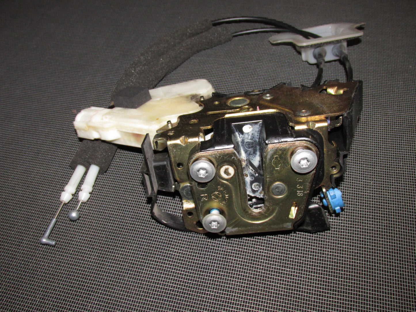 03 04 Infiniti G35 OEM Sedan Door Latch - Front Right
