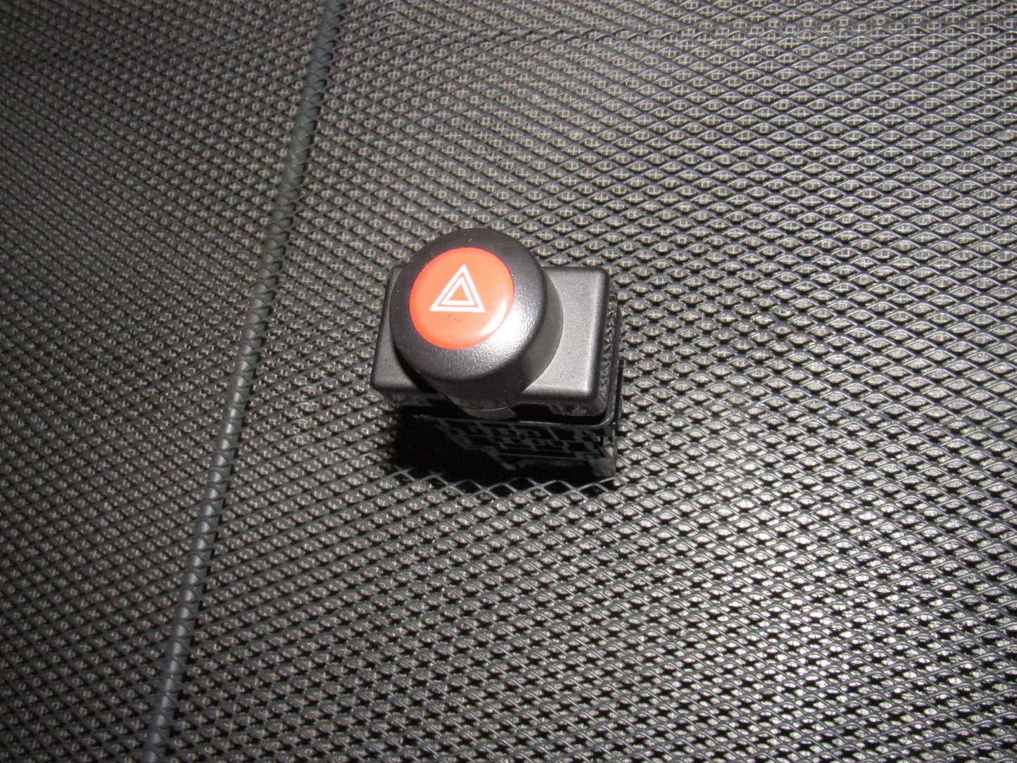 03 04 Infiniti G35 OEM Hazard Light Switch