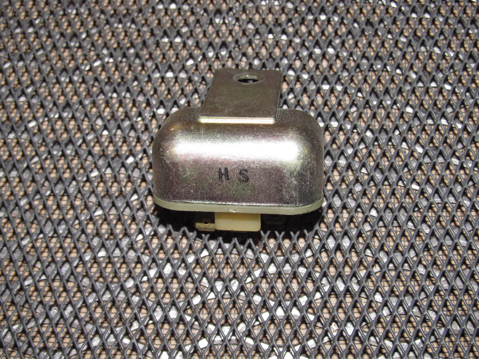 79 80 Datsun 280zx OEM Horn Relay - 5 Prongs.