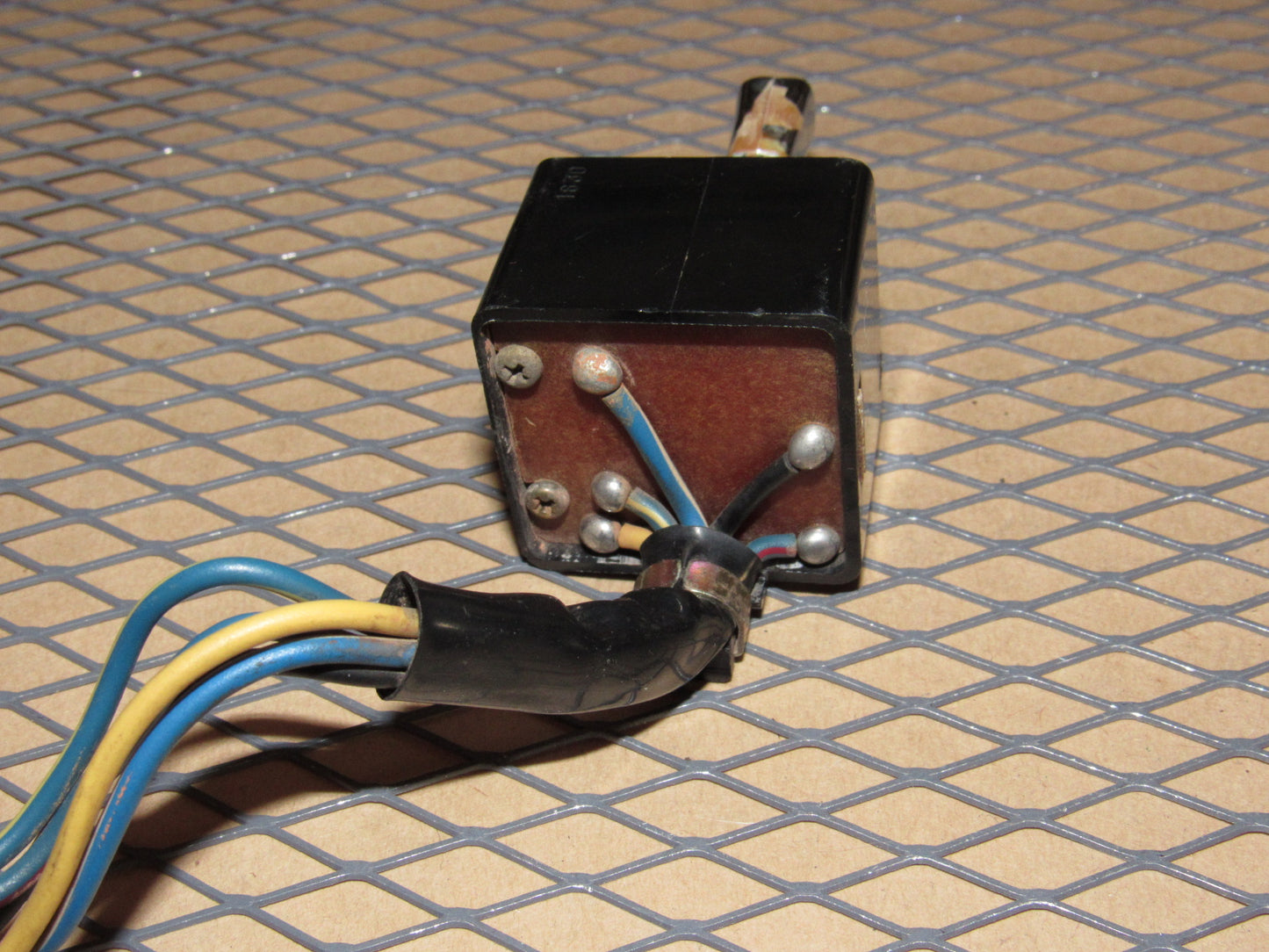 79 81 82 Datsun 280zx OEM Power Mirror Switch - Left