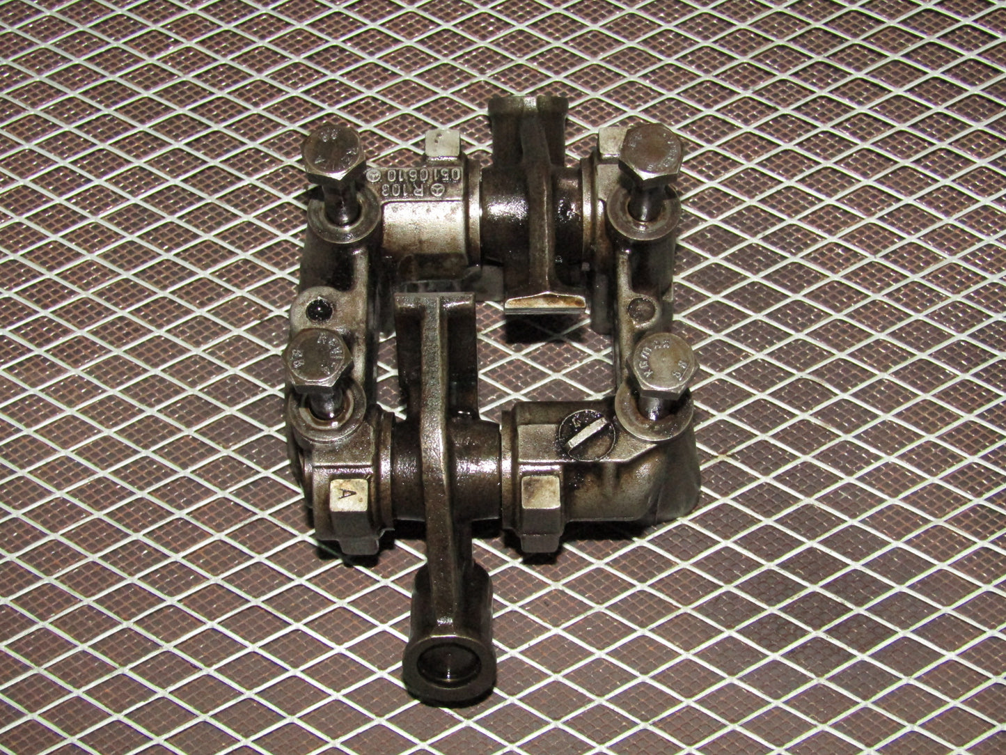 86-93 Mercedes Benz 300E OEM Camshaft Bearing Cap & Rocker Arm #2