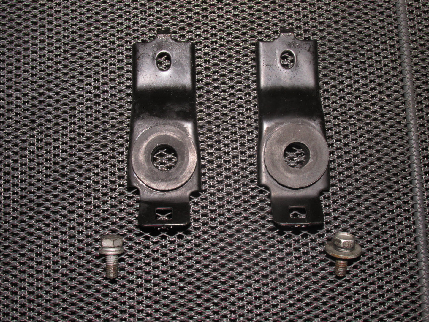 94 95 96 97 98 99 00 01 Acura Integra OEM Upper Radiator Mount Bracket