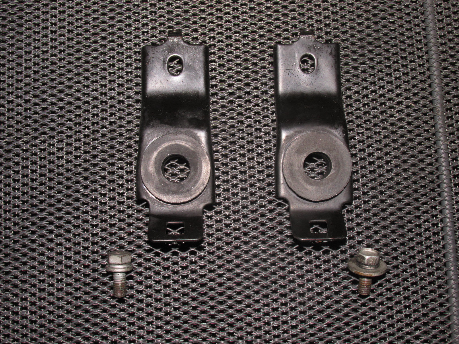 94 95 96 97 98 99 00 01 Acura Integra OEM Upper Radiator Mount Bracket