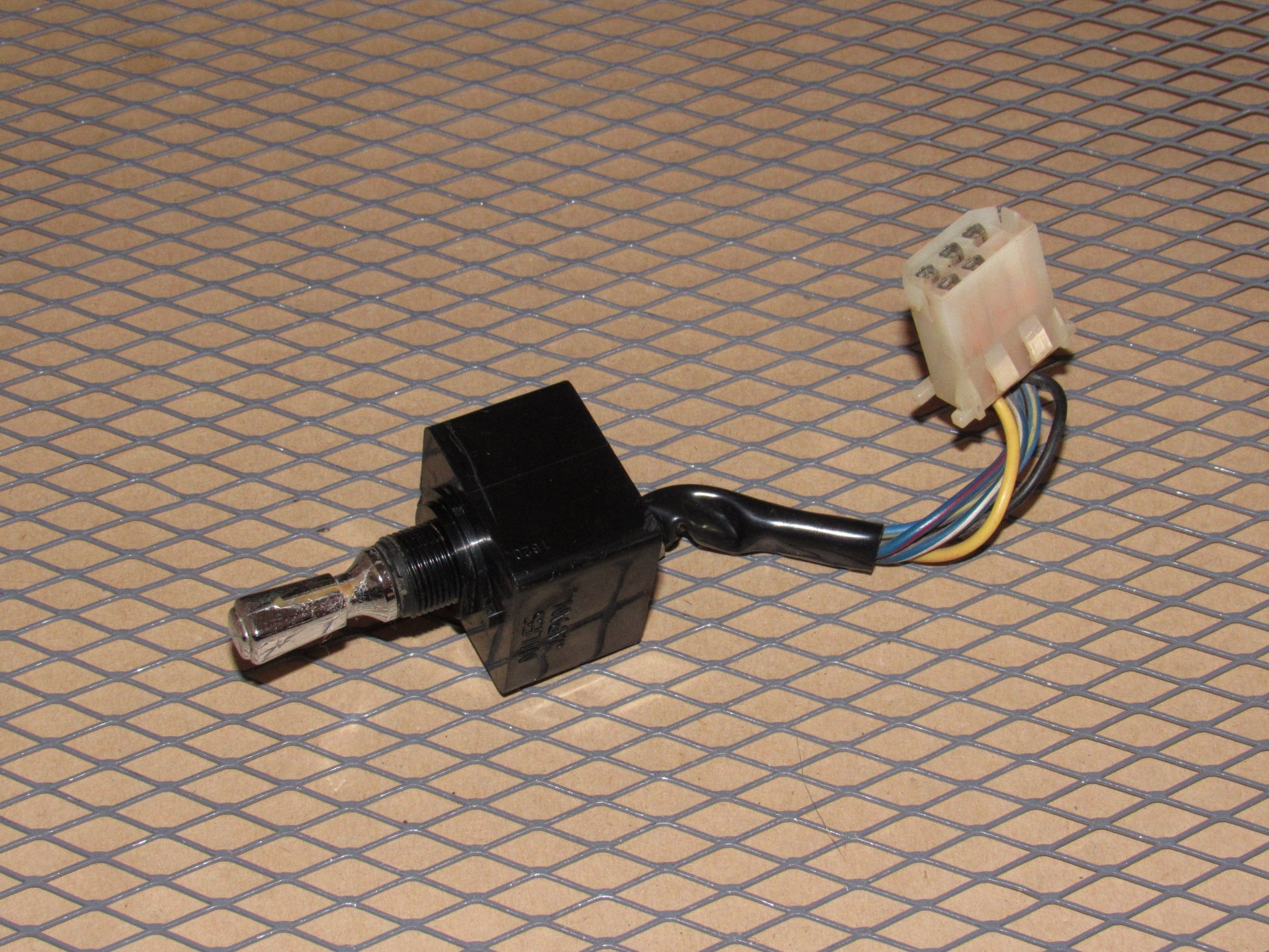 79 81 82 Datsun 280zx OEM Power Mirror Switch - Right