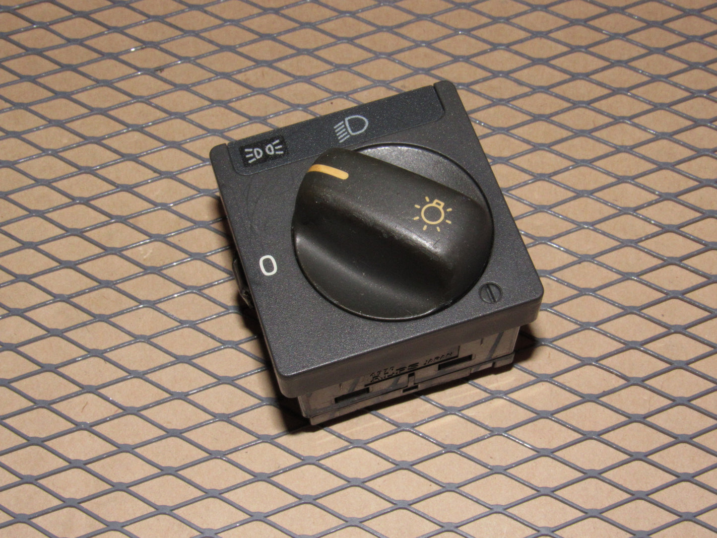98 99 00 Volvo S70 OEM Headlight Switch