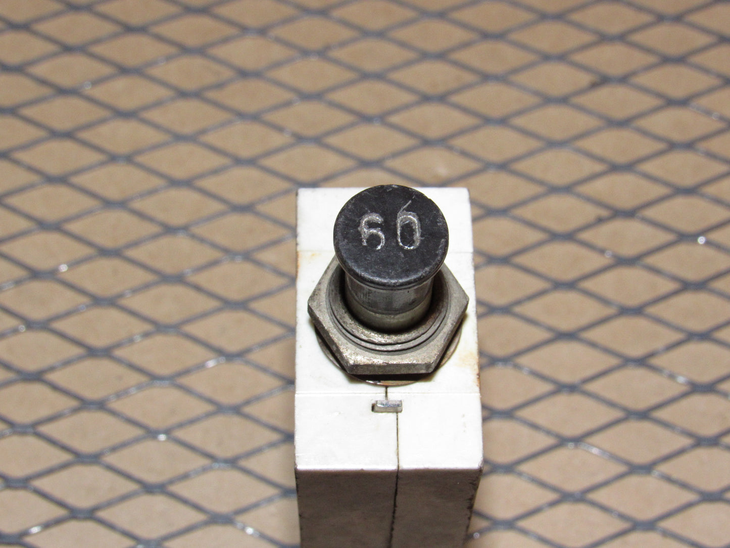 77-95 Mercedes Benz T1 Van OEM Thermal Circuit Breaker 60 Amp