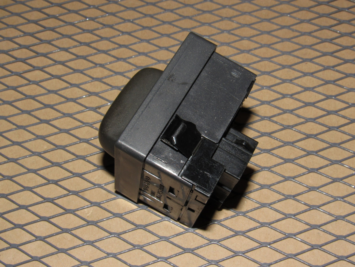 98 99 00 Volvo S70 OEM Headlight Switch