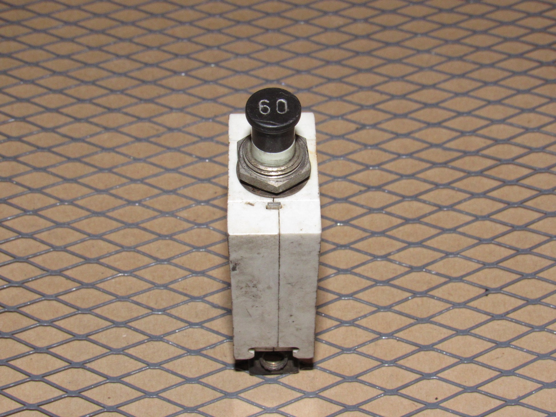 77-95 Mercedes Benz T1 Van OEM Thermal Circuit Breaker 60 Amp
