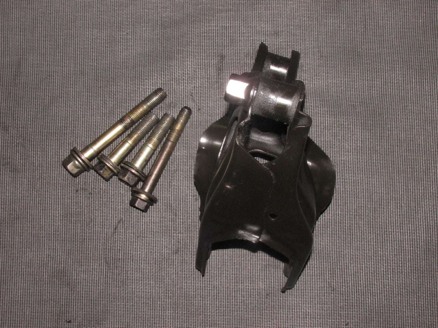 96 97 98 99 00 Honda Civic OEM D16Y8 Engine Motor Mount Bracket - Rear