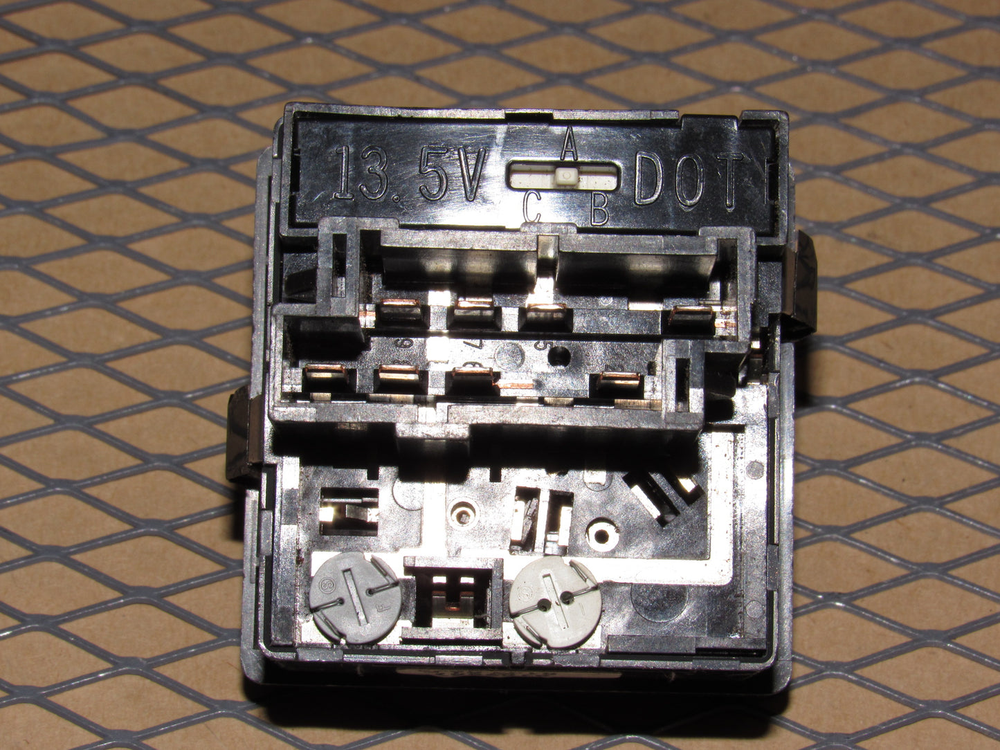 98 99 00 Volvo V70 OEM Headlight Switch