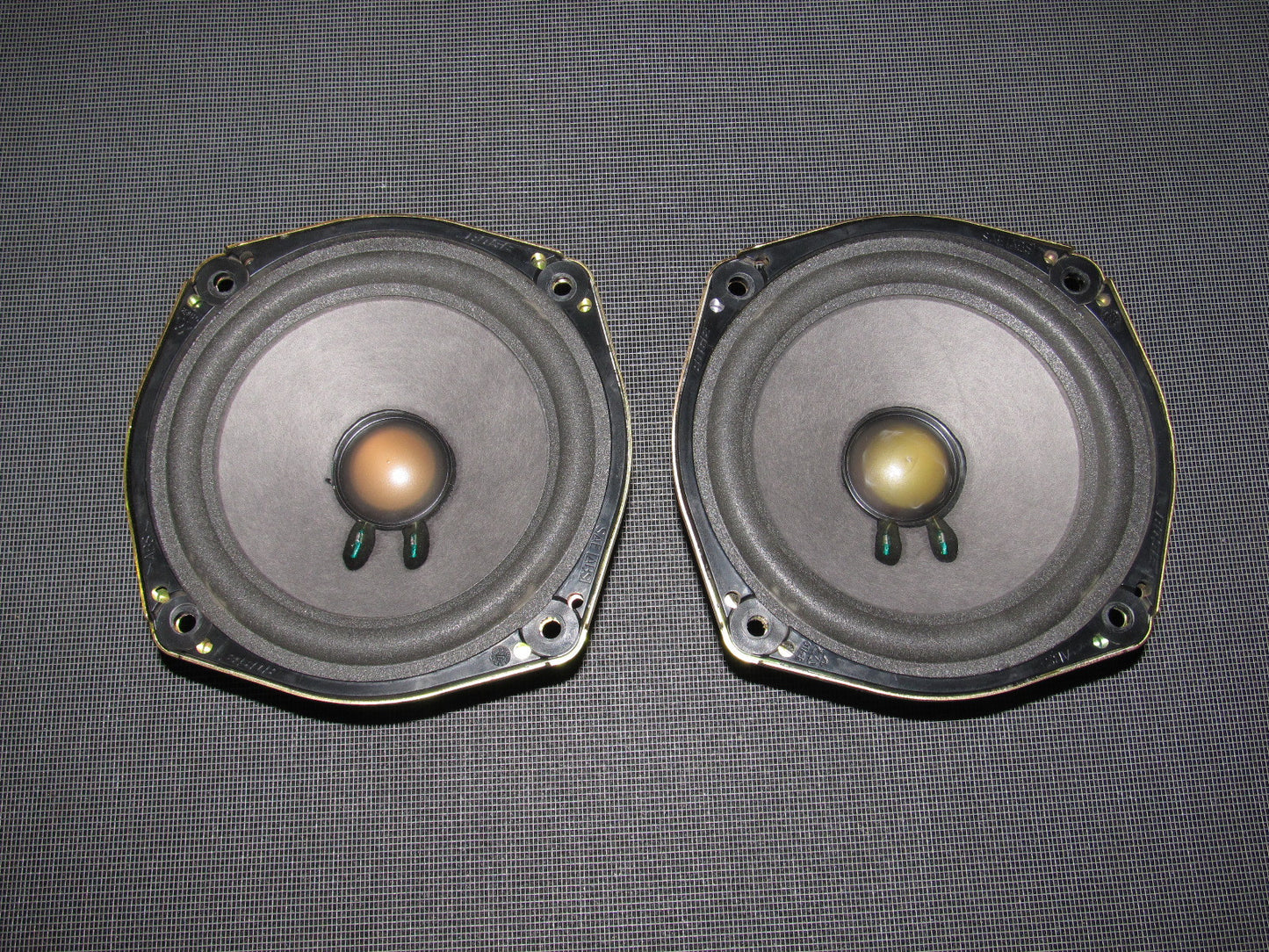 03 04 Infiniti G35 OEM Rear Door Bose Speaker Set