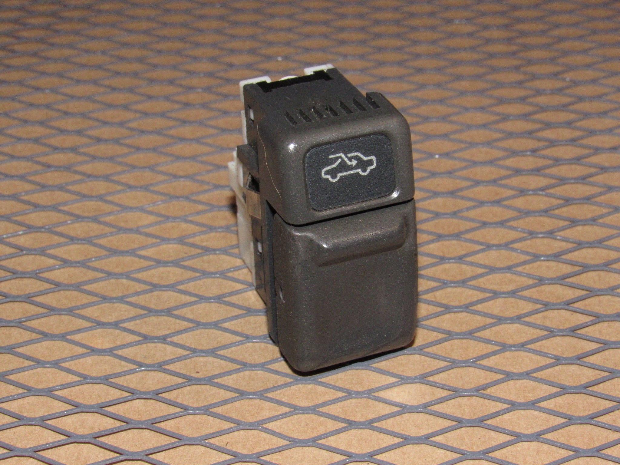 98 99 00 01 02 03 04 Volvo C70 OEM Sunroof Moon Roof Switch