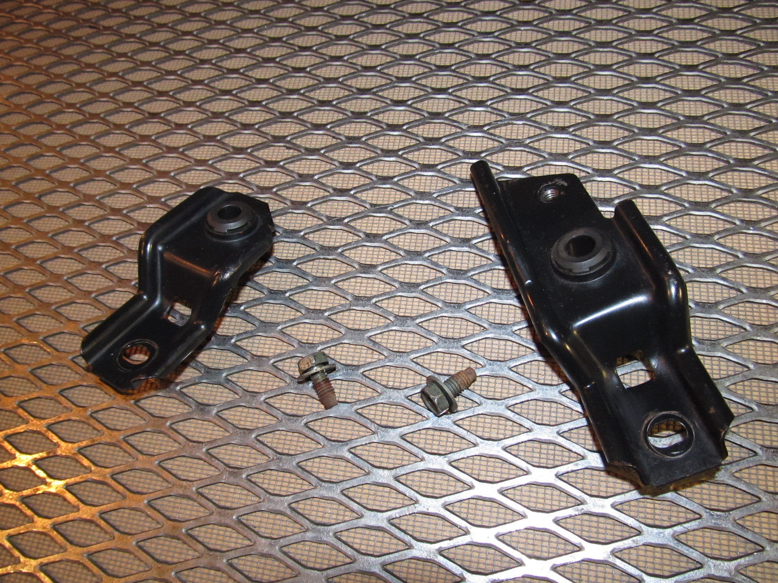 91 92 93 94 Nissan 240SX OEM Upper Radiator Mounting Bracket ...