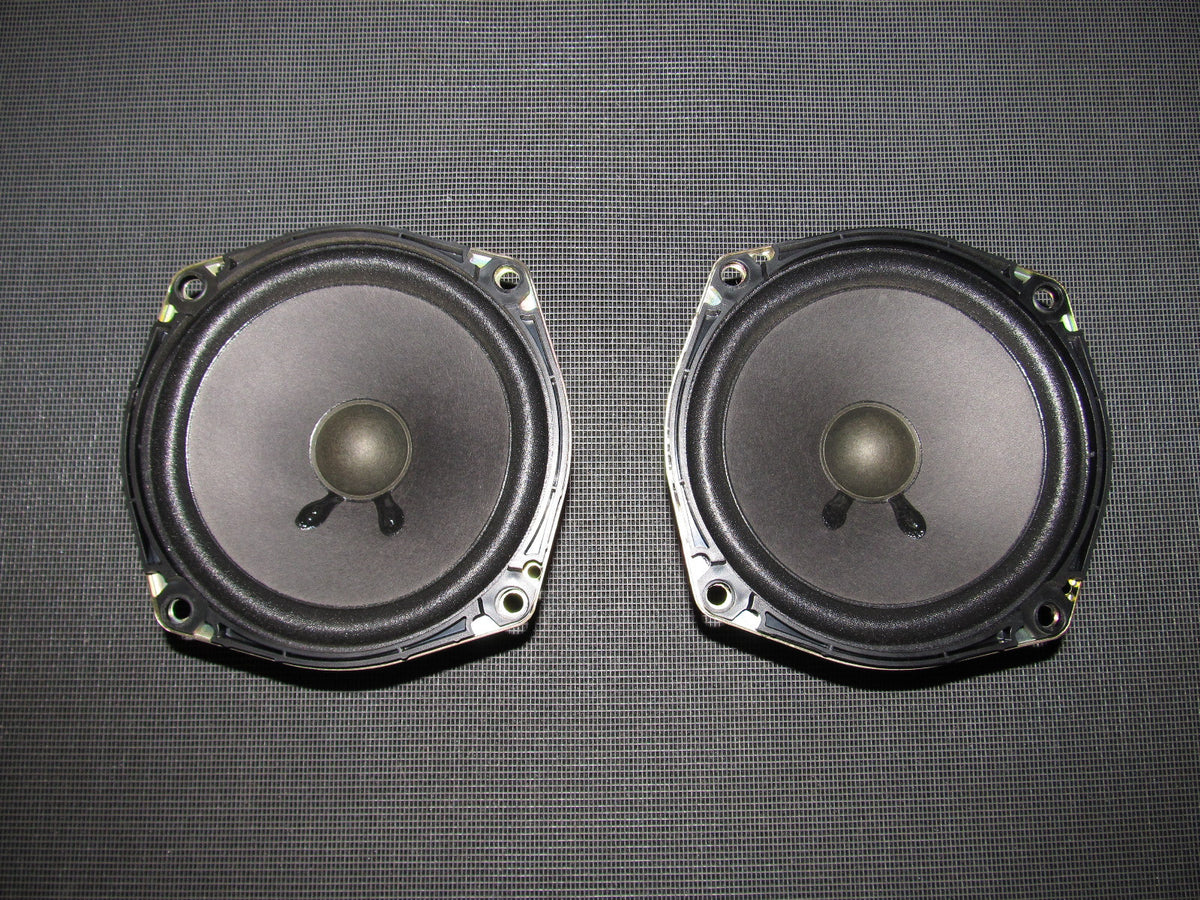 03 04 Infiniti G35 OEM Front Door Bose Speaker Set – Autopartone