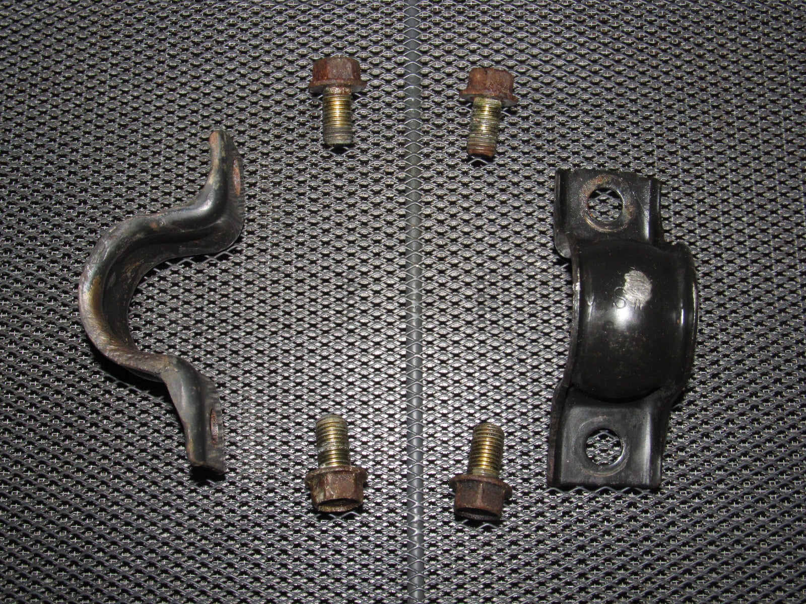 01 02 03 Acura CL OEM Type-S Rear Stabilizer Mounting Bracket