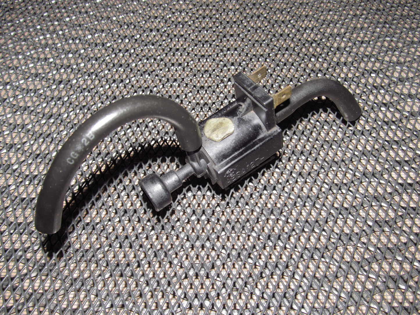 81-83 Mazda RX7 OEM VSV Vacuum Solenoid Valve -AESA127