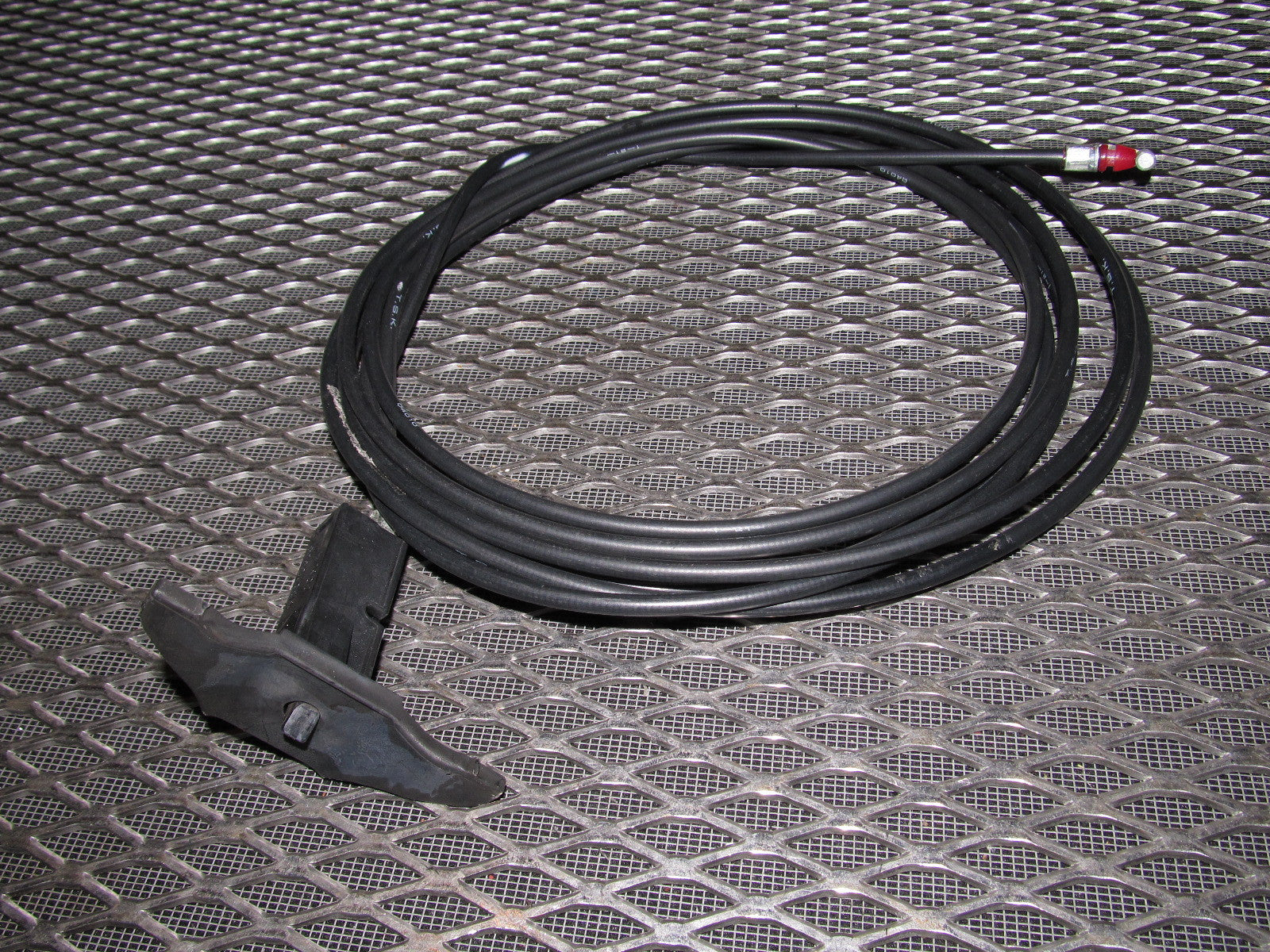 94 95 96 97 Mitsubishi 3000GT Gas Door Release Cable
