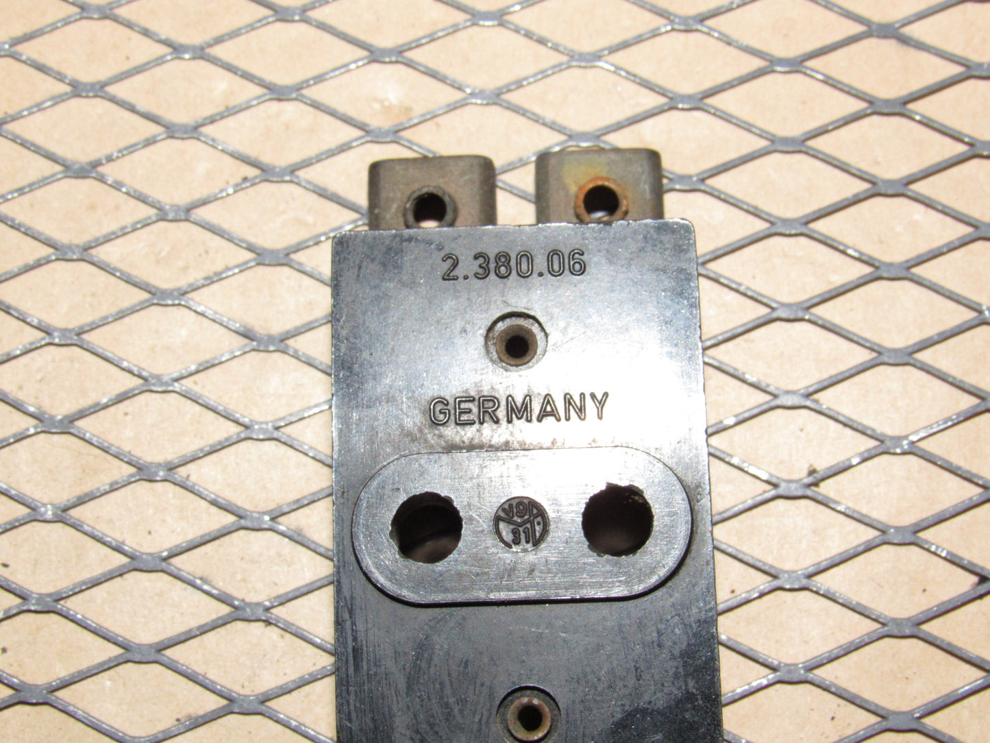 77-95 Mercedes Benz T1 Van OEM ETA Circuit Breaker Fuse Holder Distribution Block