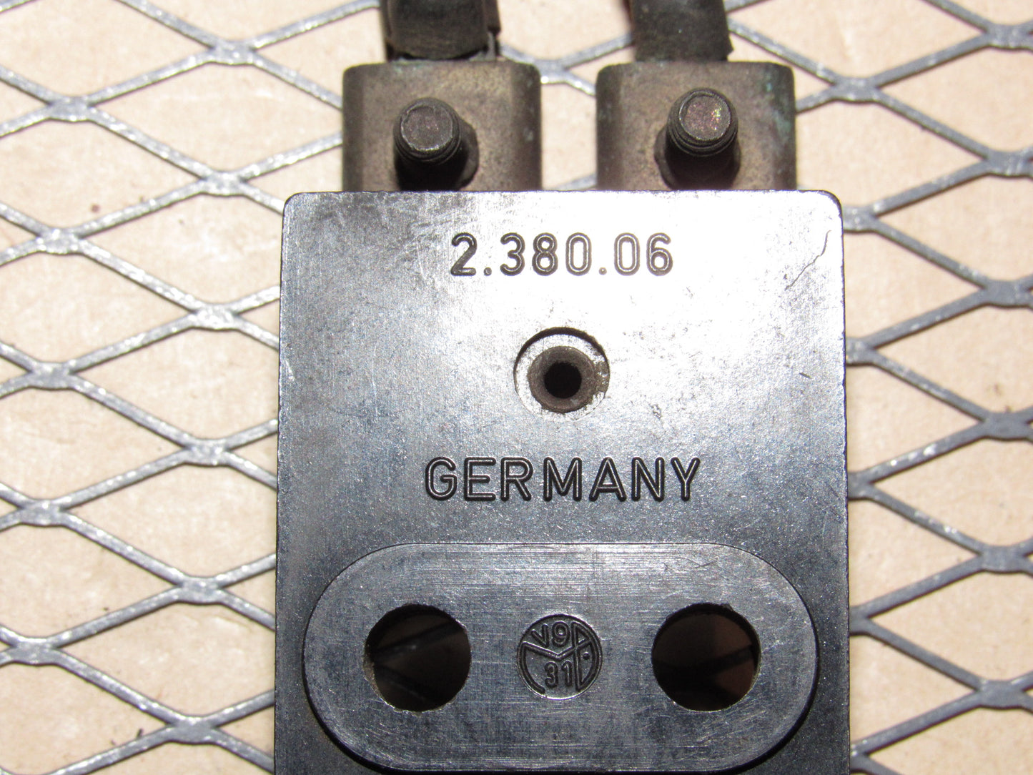 77-95 Mercedes Benz T1 Van OEM ETA Circuit Breaker Fuse Holder Distribution Block
