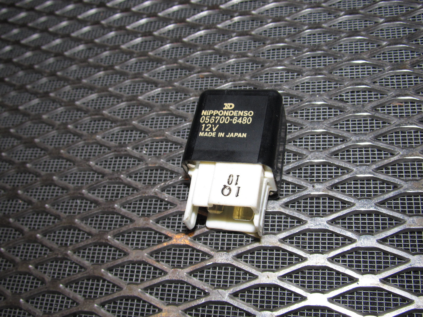 94 95 96 97 Mitsubishi 3000GT OEM Relay - 056700-6480