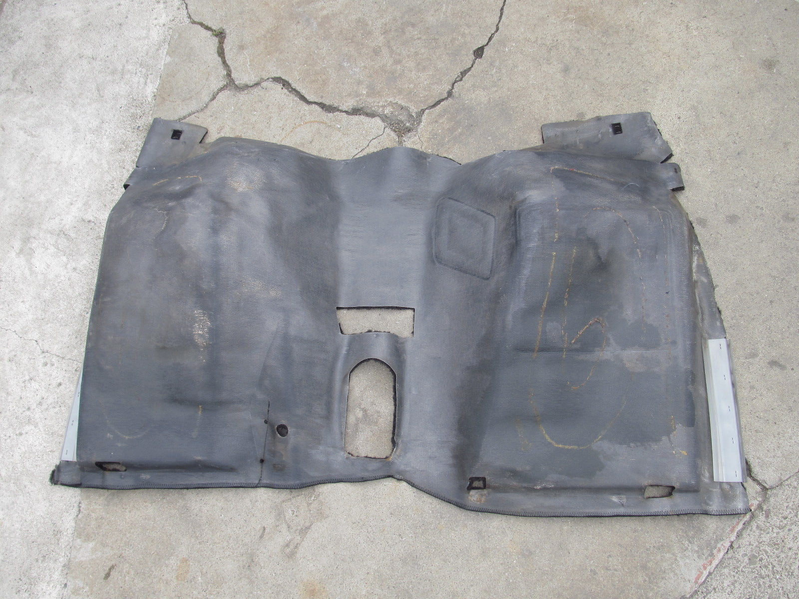 81-83 Mazda RX7 OEM Chassis Carpet – Autopartone