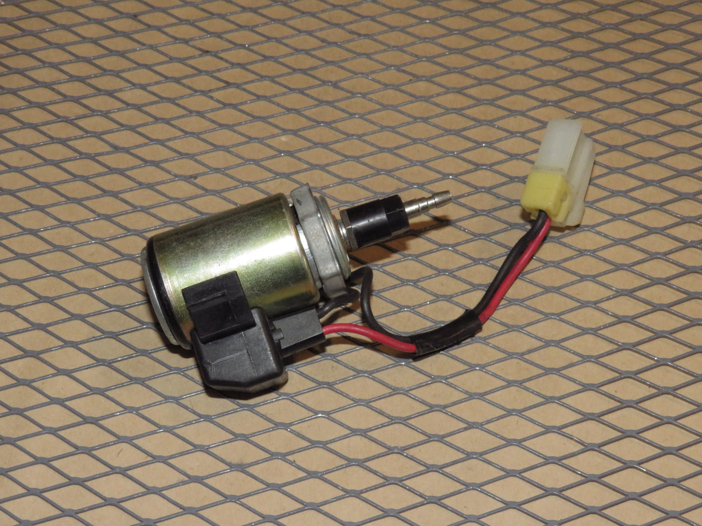 84 85 86 Nissan 300zx OEM Dash 12 Volt 12v Power Outlet Lighter Socket