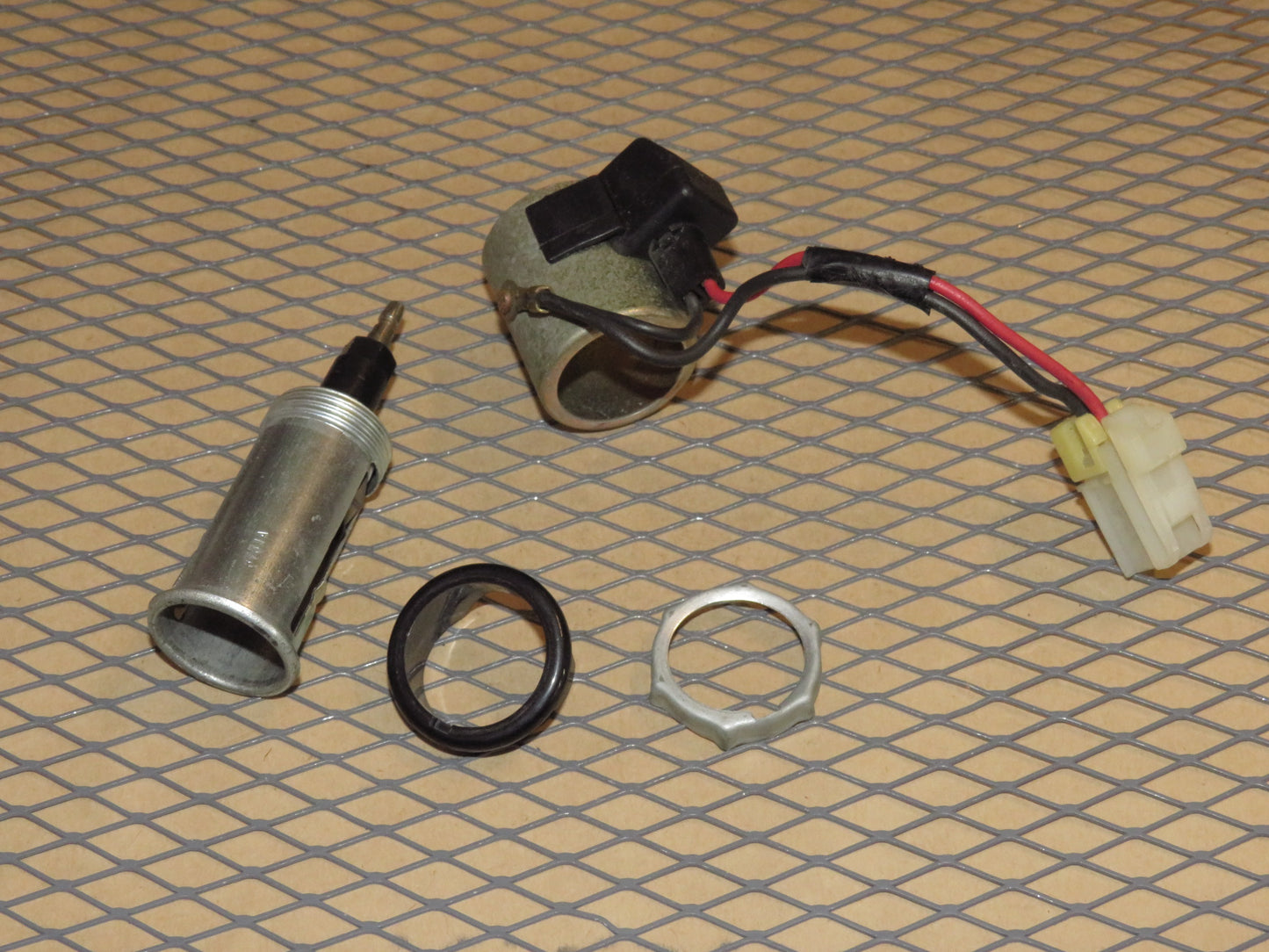 84 85 86 Nissan 300zx OEM Dash 12 Volt 12v Power Outlet Lighter Socket