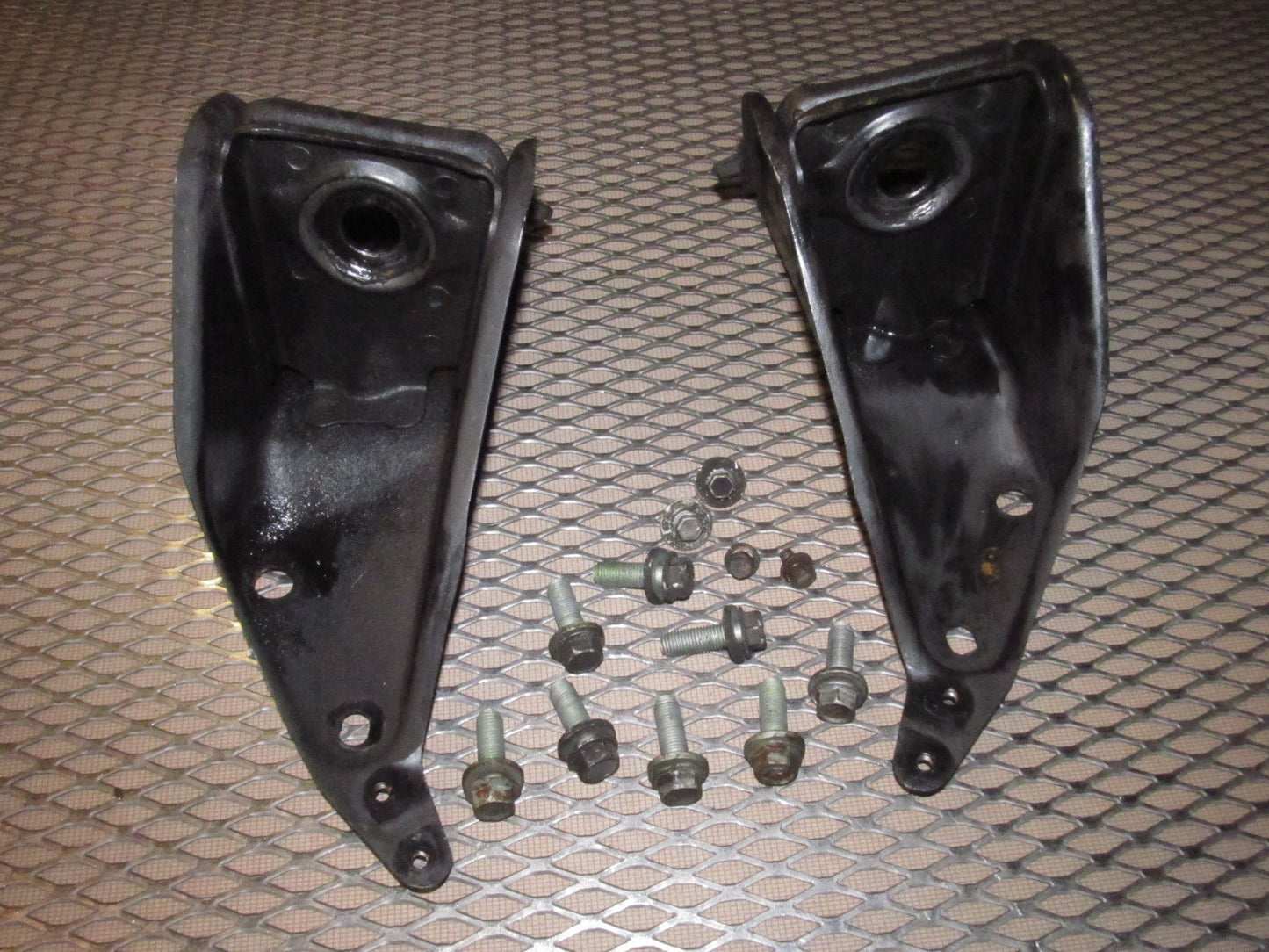 91 92 93 94 95 Toyota MR2 OEM Control Arm Strut Rod Bracket - Front Set