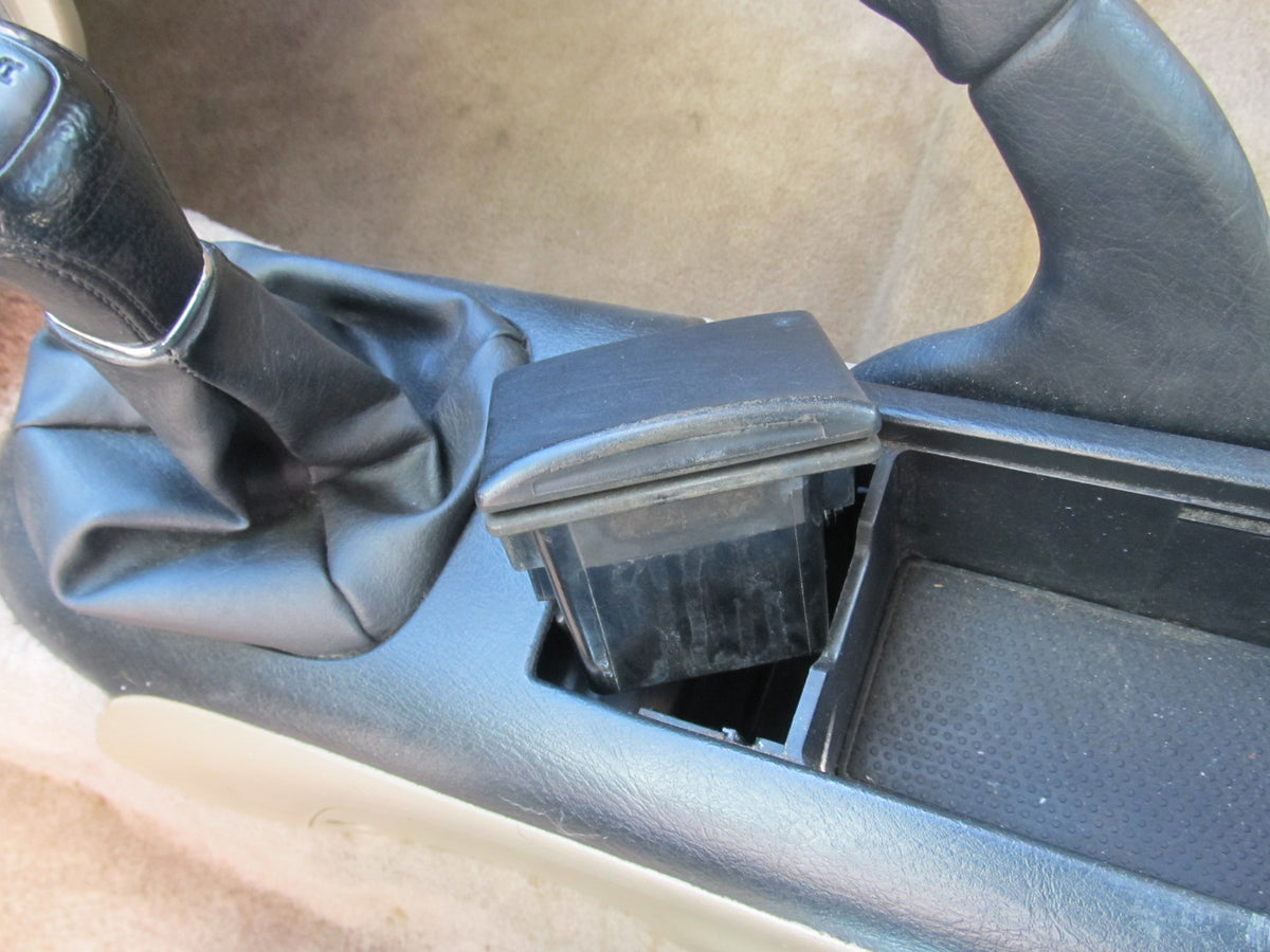 97 98 99 00 01 Honda Prelude OEM Center Console Ash Tray