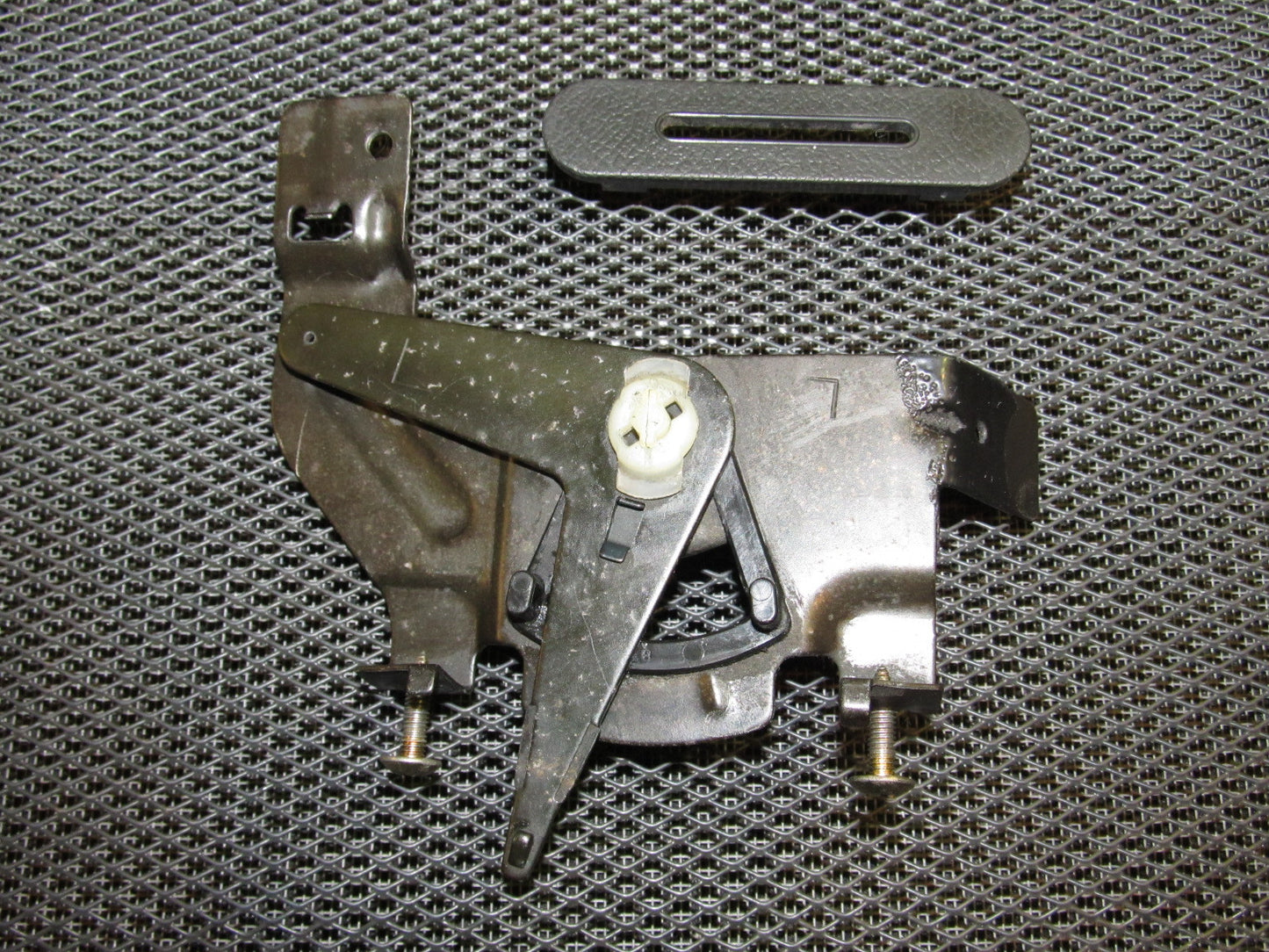 88 89 Honda CRX OEM Dash A/C Heater Vent Close & Open Switch - Left
