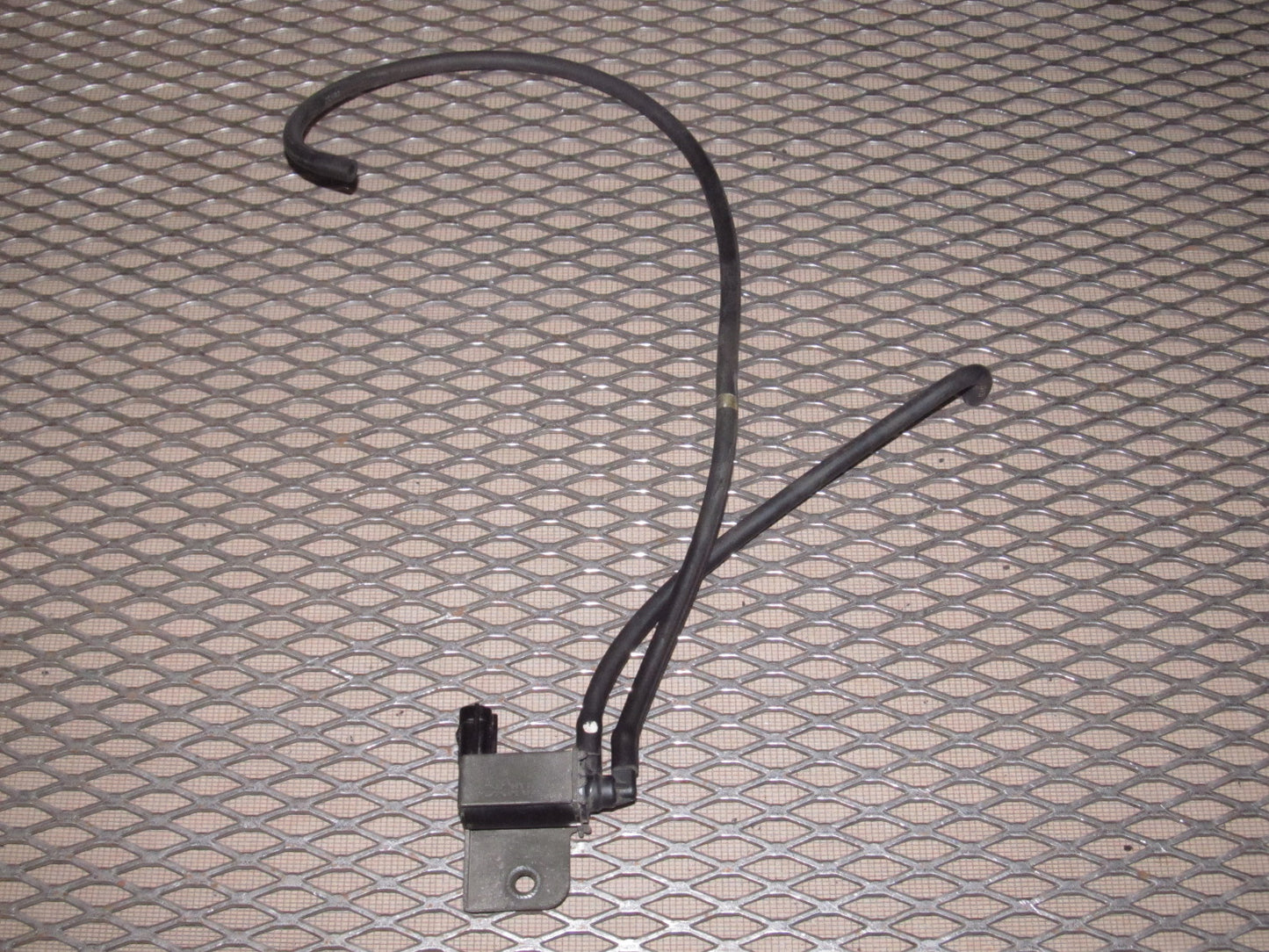 94 95 96 97 Mazda Miata OEM VSV Vacuum Valve Switch Solenoid