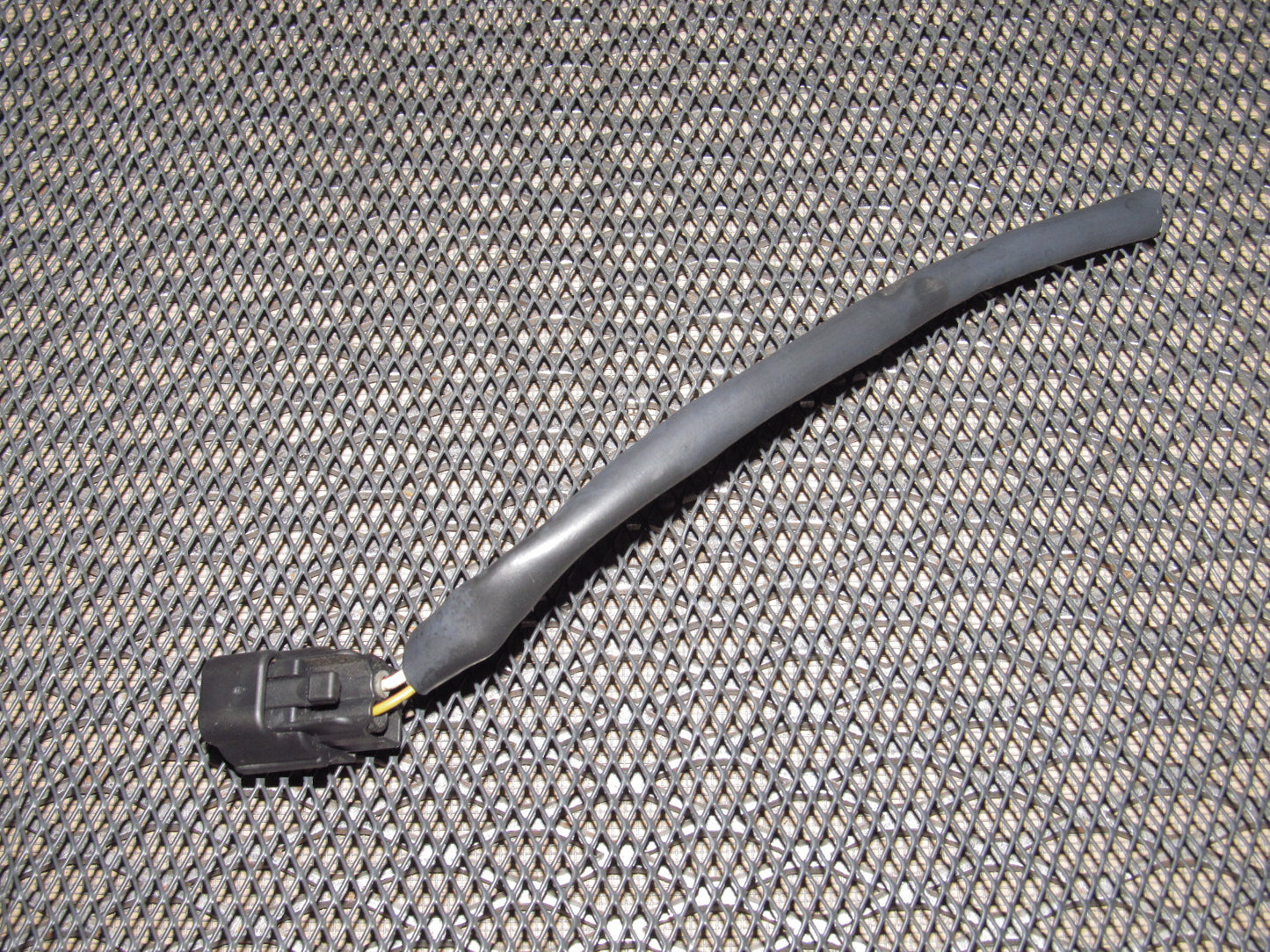 94 95 96 97 Mazda Miata OEM VSV Vacuum Valve Switch Solenoid