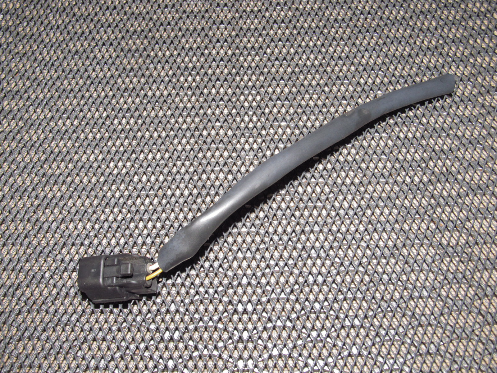 94 95 96 97 Mazda Miata OEM VSV Vacuum Valve Switch Solenoid