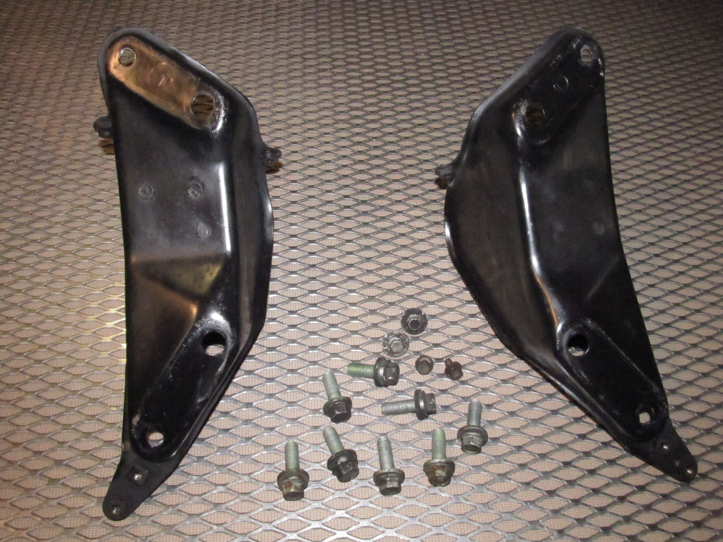 91 92 93 94 95 Toyota MR2 OEM Control Arm Strut Rod Bracket - Front Set