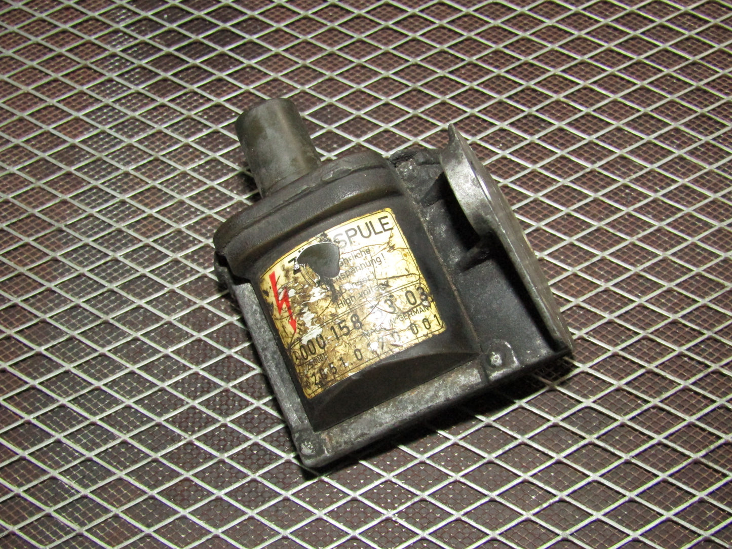 86-93 Mercedes Benz 300E 3.0L OEM Ignition Coil
