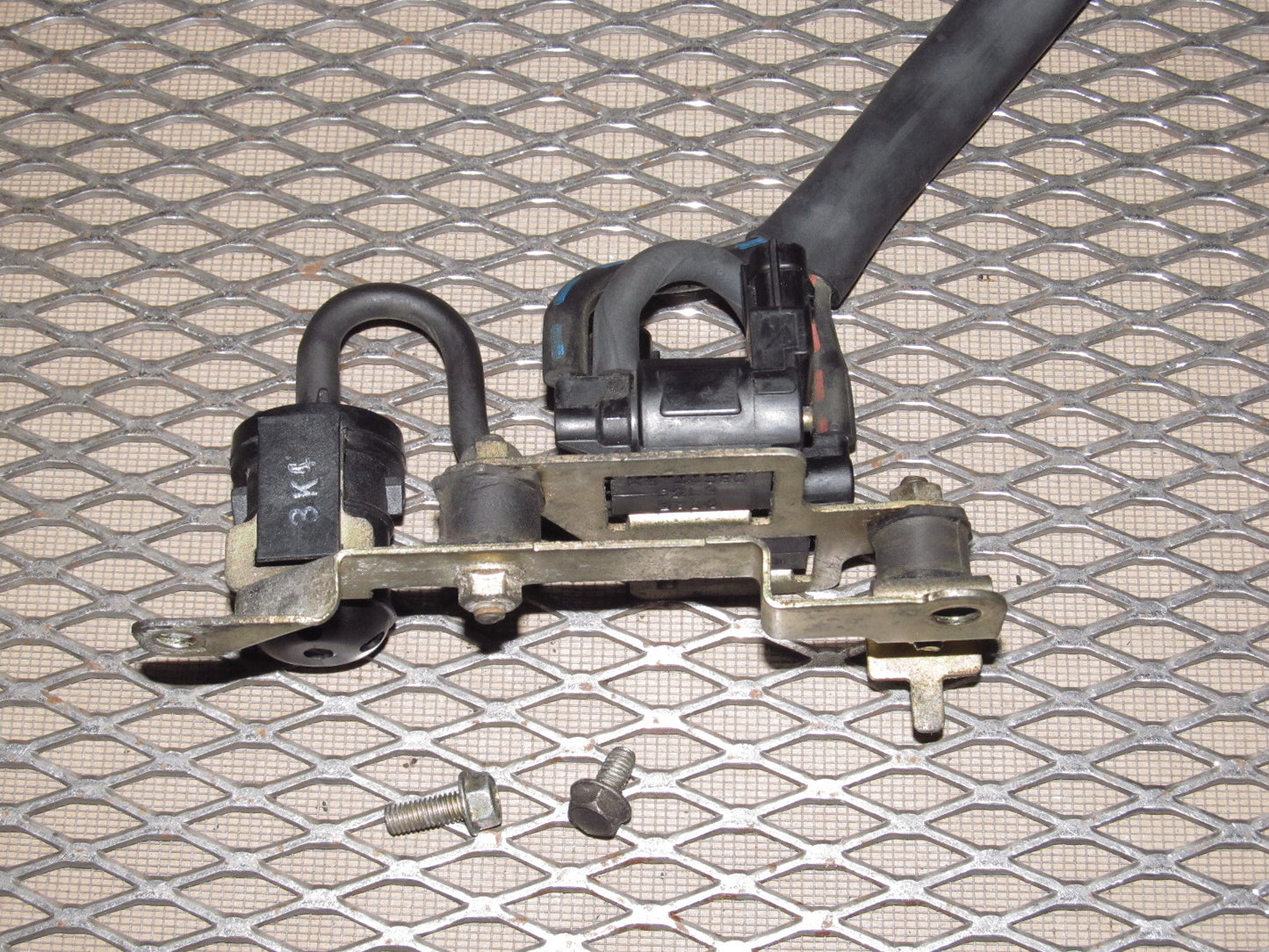 94 95 96 97 Mazda Miata OEM VSV Vacuum Valve Switch Solenoid Assembly