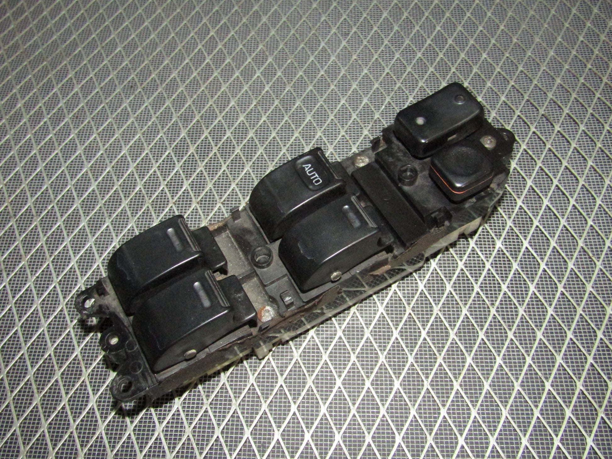 92-96 Toyota Camry Sedan OEM Front Window Switch - Left