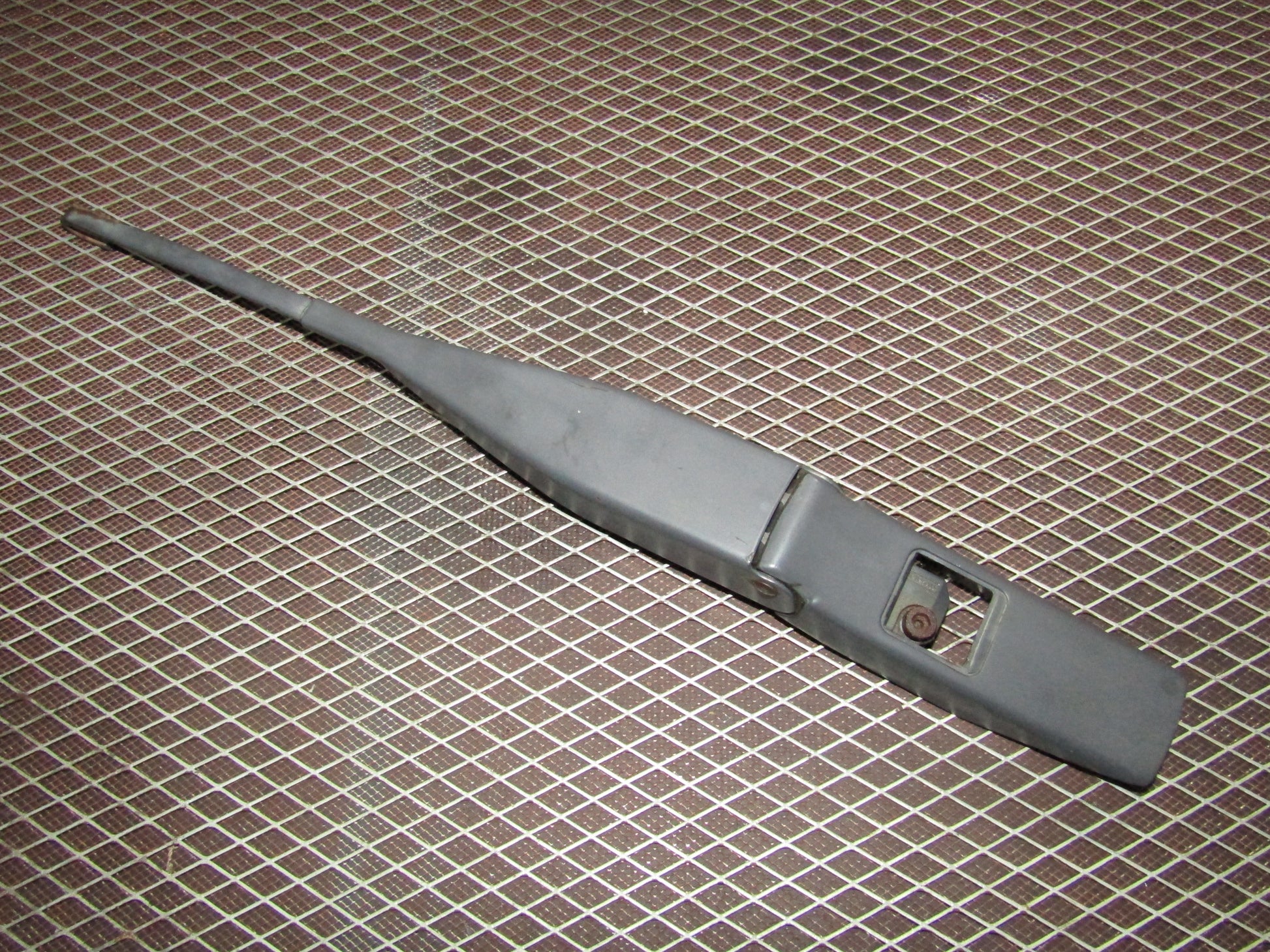 86-93 Mercedes Benz 300E OEM Front Wiper Arm