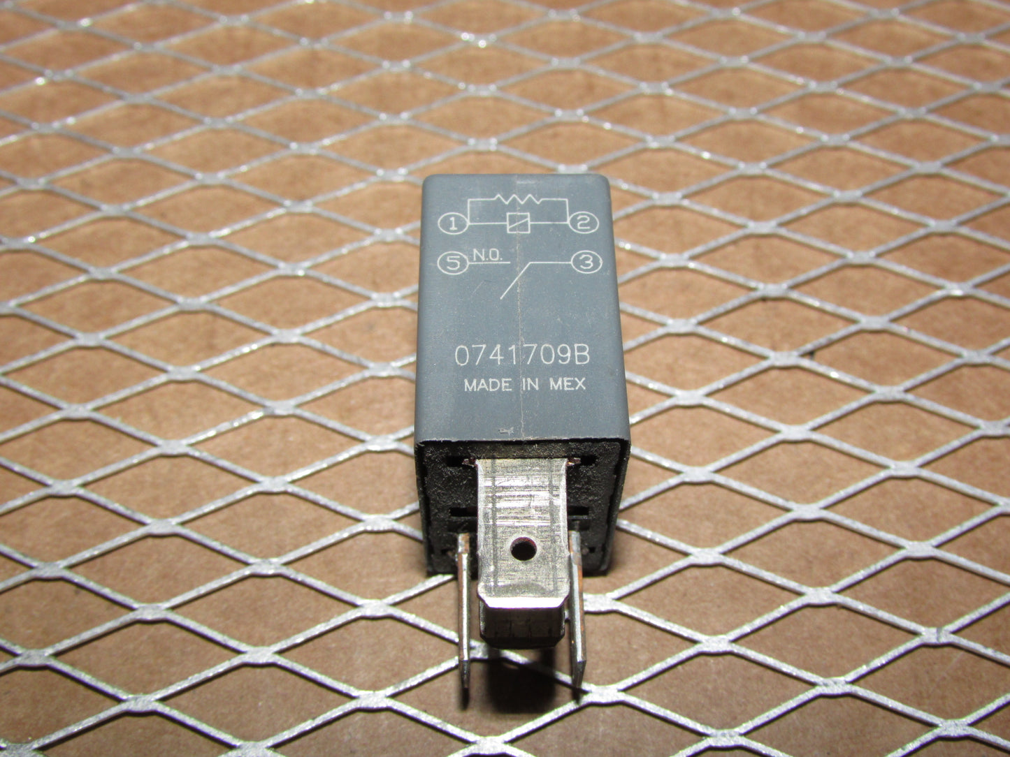 Toyota & Lexus Relay VFM-11F41-Z05