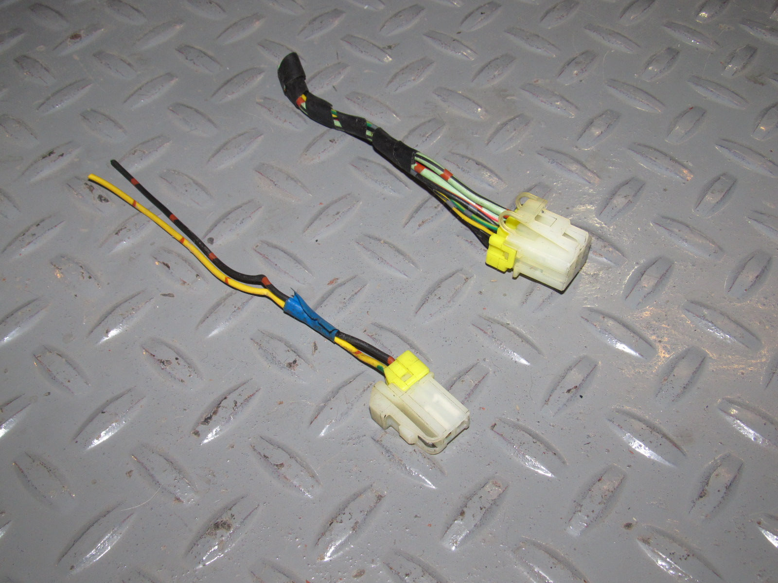 89 90 91 92 93 94 Nissan 240SX OEM Automatic Seat Belt Pigtail Harness - Right