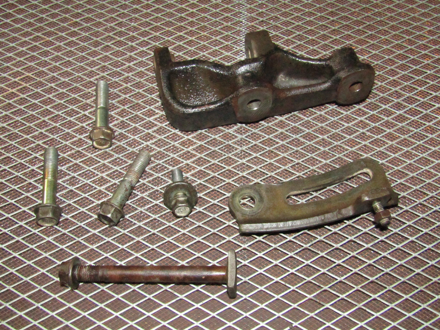 93 94 95 96 97 Honda Del Sol OEM Alternator Adjustment & Mounting Bracket - D16Z6