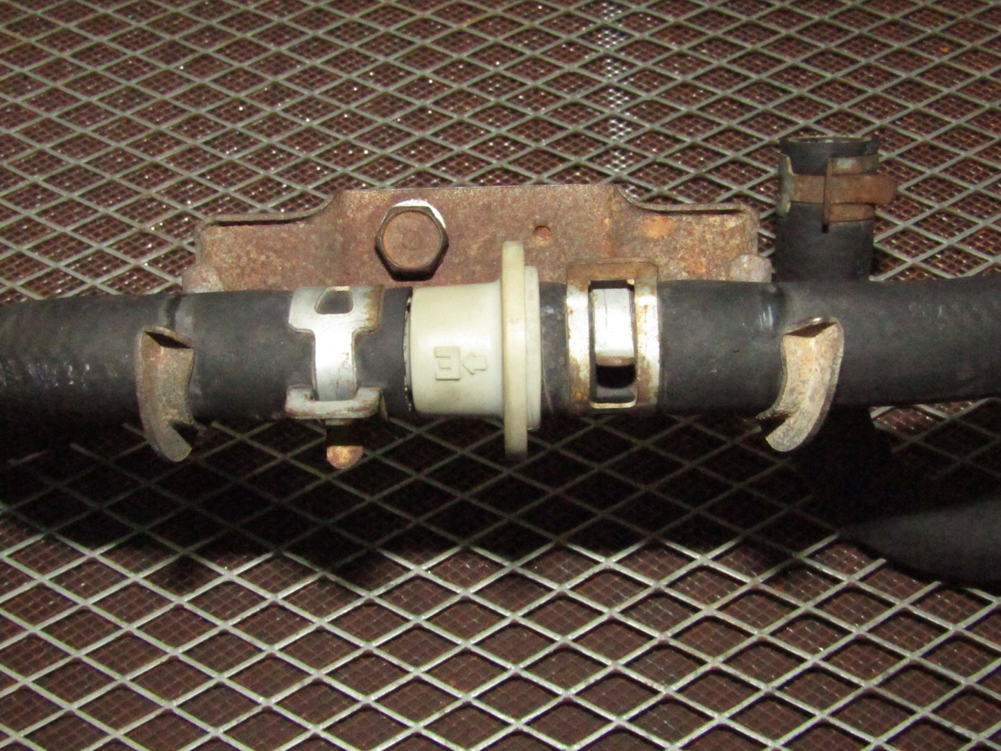 93 94 95 96 97 Honda Del Sol OEM Brake Booster Check Valve & Hose - D16Z6