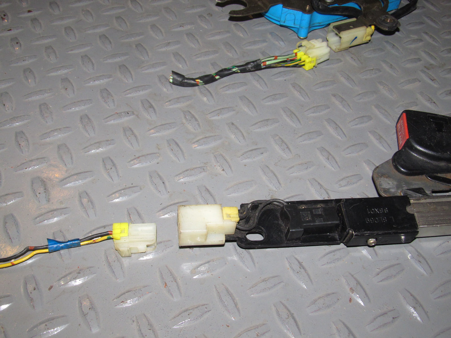 89 90 91 92 93 94 Nissan 240SX OEM Automatic Seat Belt Pigtail Harness - Right