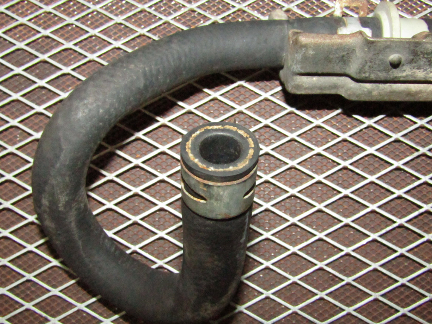 93 94 95 96 97 Honda Del Sol OEM Brake Booster Check Valve & Hose - D16Z6